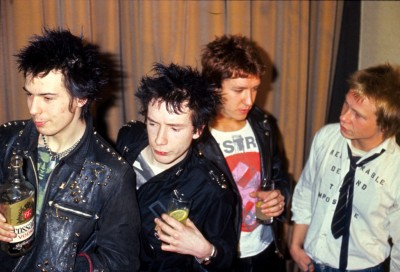 sex-pistols-1024x696-1739567909.jpg